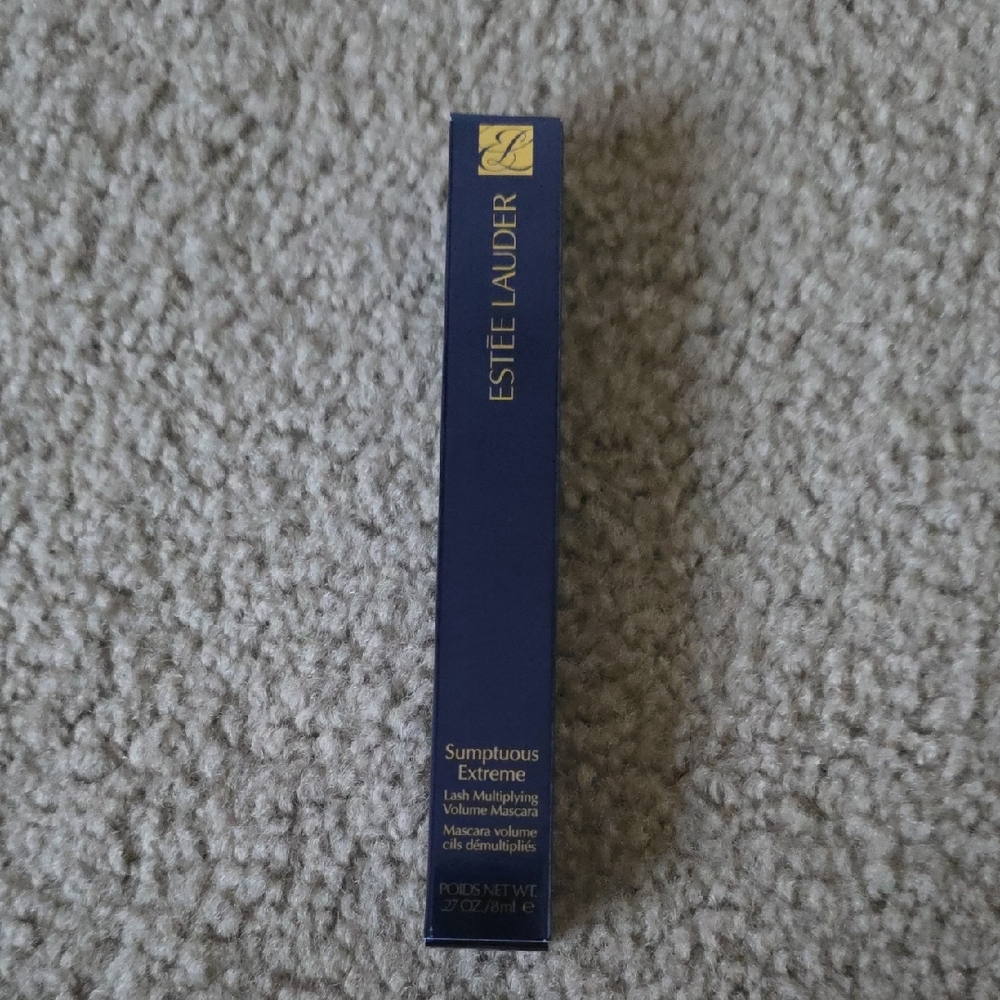 Estée Lauder Sumptuous Extreme Mascara In Extreme Black